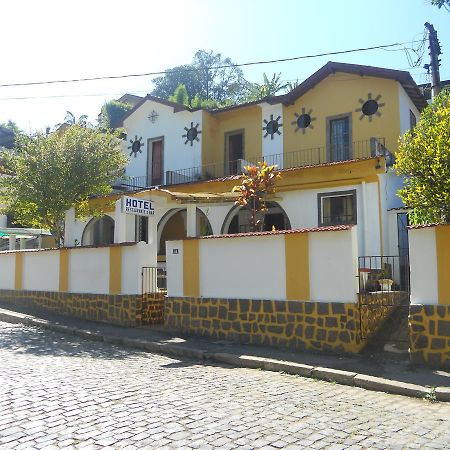Hotel Madrid Mendes Buitenkant foto