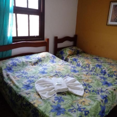 Hotel Madrid Mendes Buitenkant foto