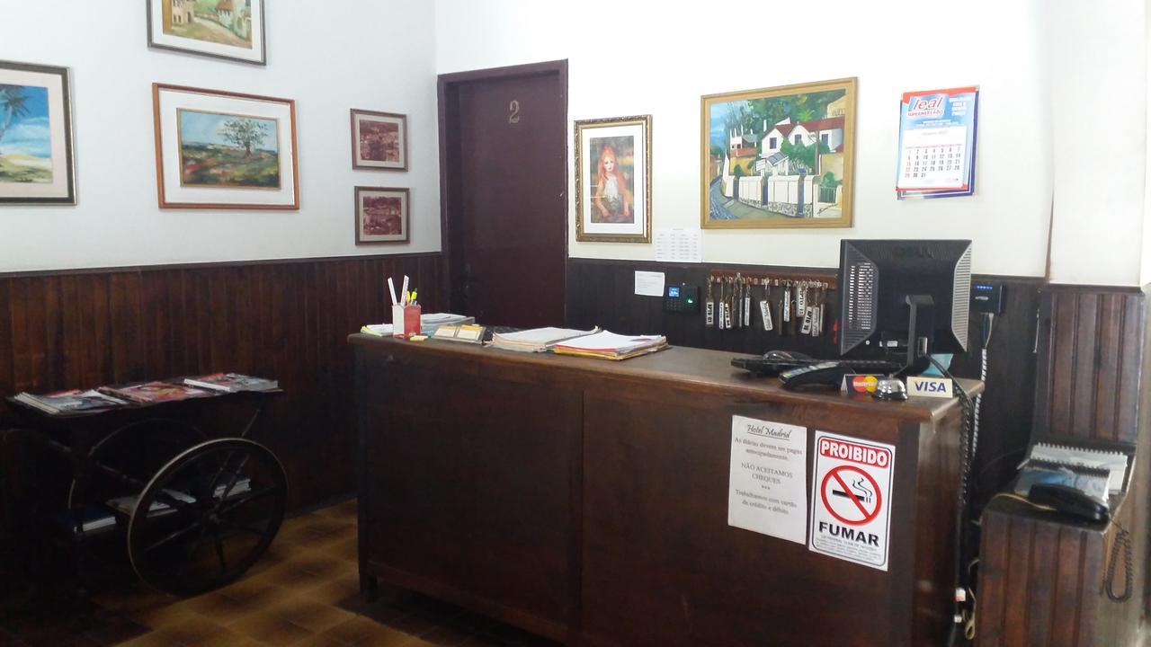Hotel Madrid Mendes Buitenkant foto